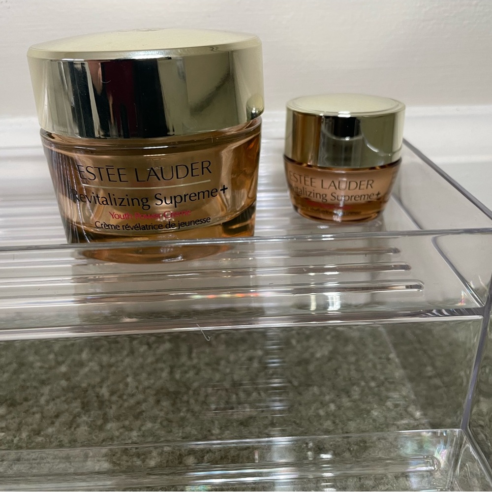 Earee Lauder Revitalizing Supreme+ Moisturizer Power Youth Cream